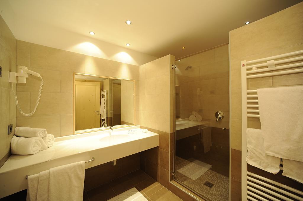 באסלגה די פינה Hotel Belvedere Wellness & Family מראה חיצוני תמונה