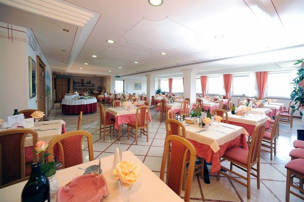 באסלגה די פינה Hotel Belvedere Wellness & Family מראה חיצוני תמונה